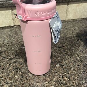 Blender bottle water bottle never used